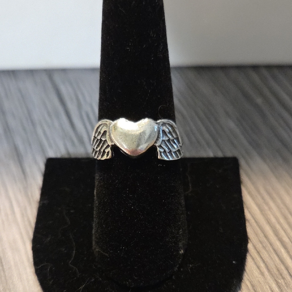 Heart Ring w/Wings